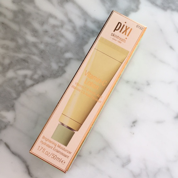 NEW IN PCKG!! PIXI skin treats by Petra Vitamin-C brightening lotion - Picture 1 of 1
